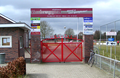 Ingang voetbalvelden Unitas op sportpark De Parken